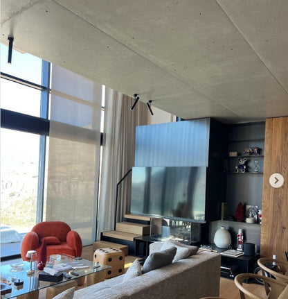 GLOW CANON SPOTLIGHT