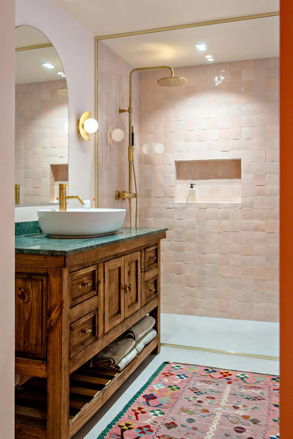 GLOW IRIS WALL SCONCE