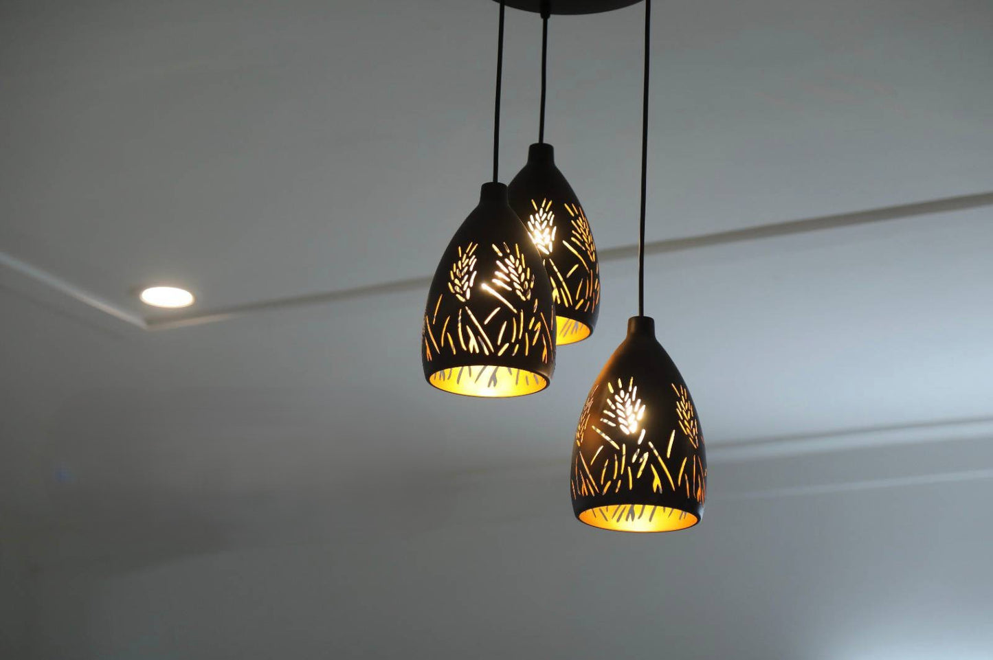 GLOW TIKI AUTUMN SUSPENDED PENDANT LIGHT