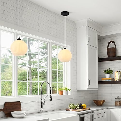 GLOW RIBBED GLASS PENDANT LIGHT